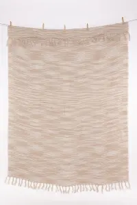 Льняной плед с кисточками и необработанным краем