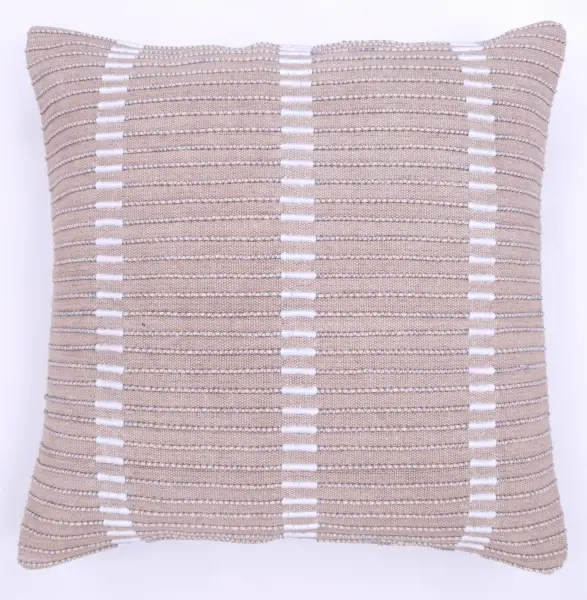 Декоративная наволочка из хлопка с вышивкой