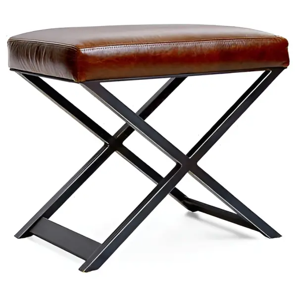 Табурет с отделкой из кожи и металлическим основанием