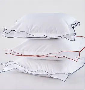 Наволочки из хлопка однотонные с оверлоком по краю