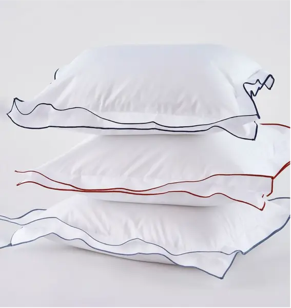 Наволочки из хлопка однотонные с оверлоком по краю