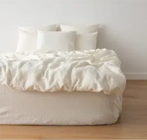 Комплект простыней с наволочками из хлопка однотонный